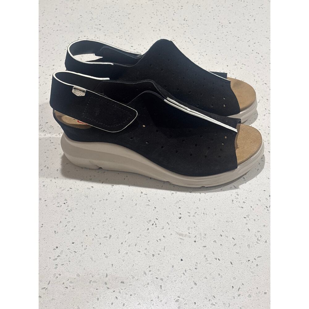 Women’s ONFOOT platform sandals size 8 - Picture 3 of 7